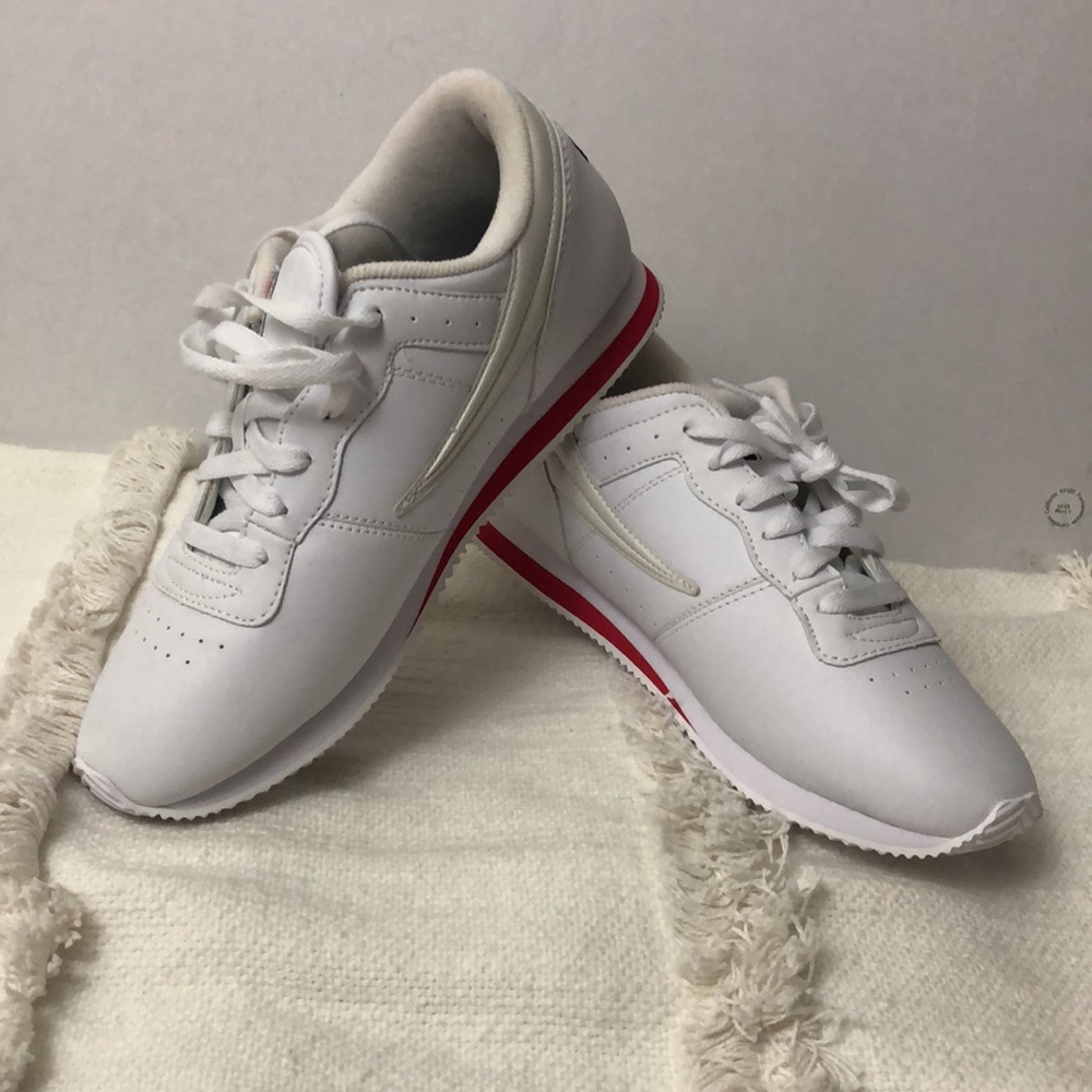 Unused Fila Walking Sneakers 🔥